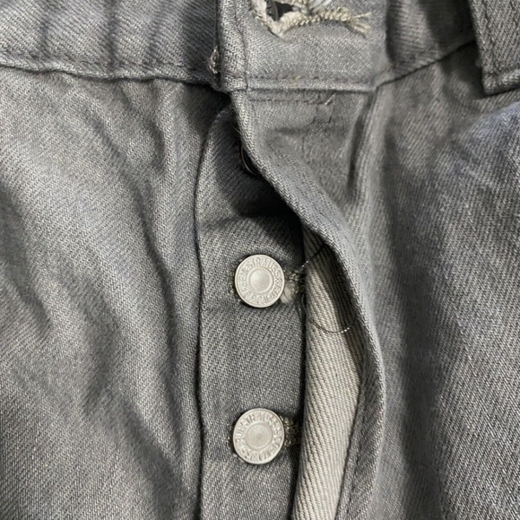 A MEN'S LEVI'S 501 GRAY BUTTON FLY 38 x 32 ~ pre-owned - Picture 4 of 7